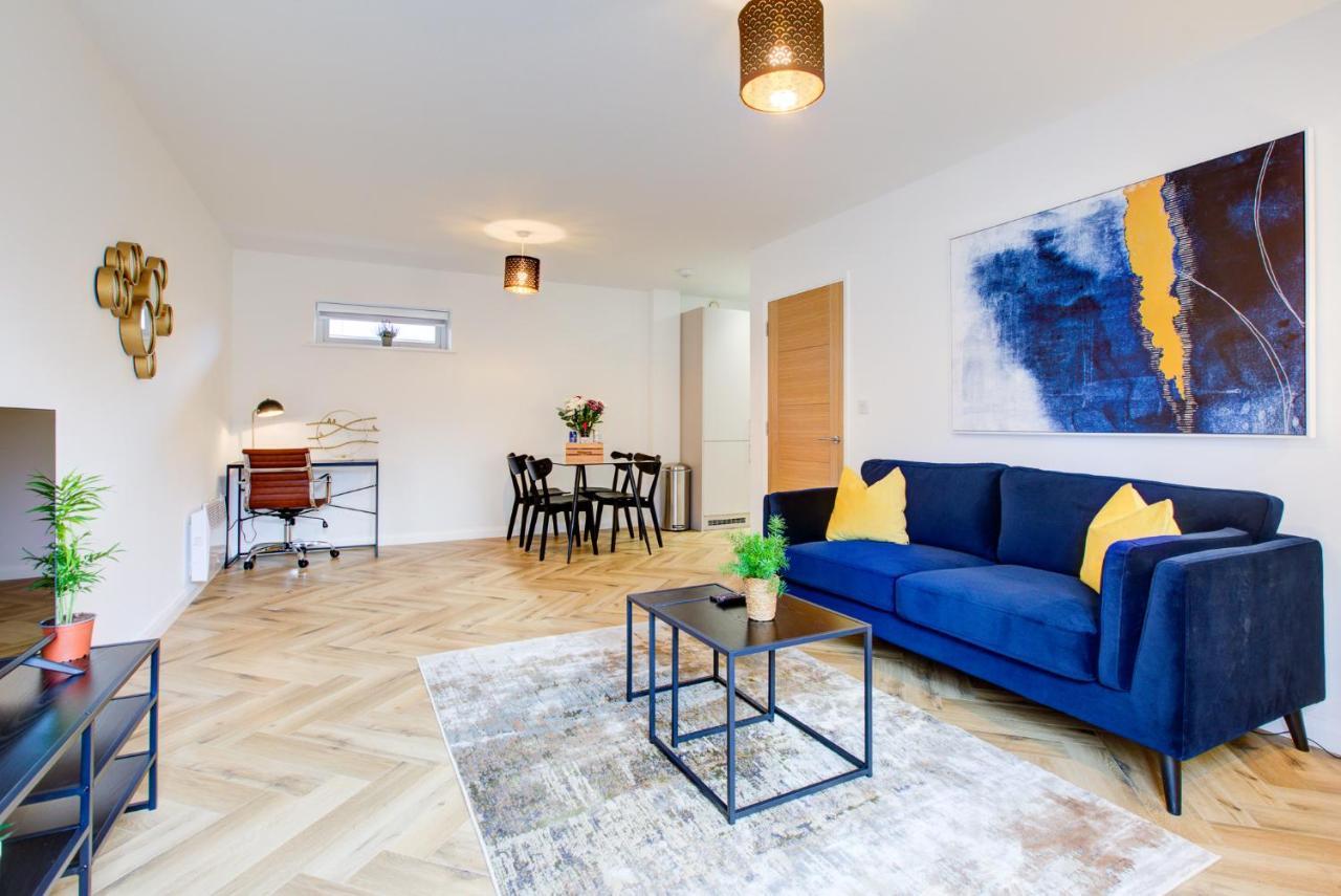 Hybrid Resi - Mitcham Close To Tooting And Wimbledon מראה חיצוני תמונה