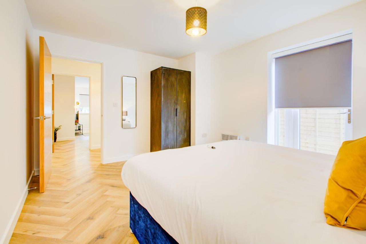 Hybrid Resi - Mitcham Close To Tooting And Wimbledon מראה חיצוני תמונה