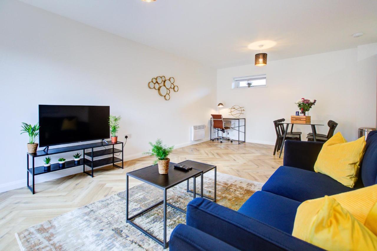 Hybrid Resi - Mitcham Close To Tooting And Wimbledon מראה חיצוני תמונה