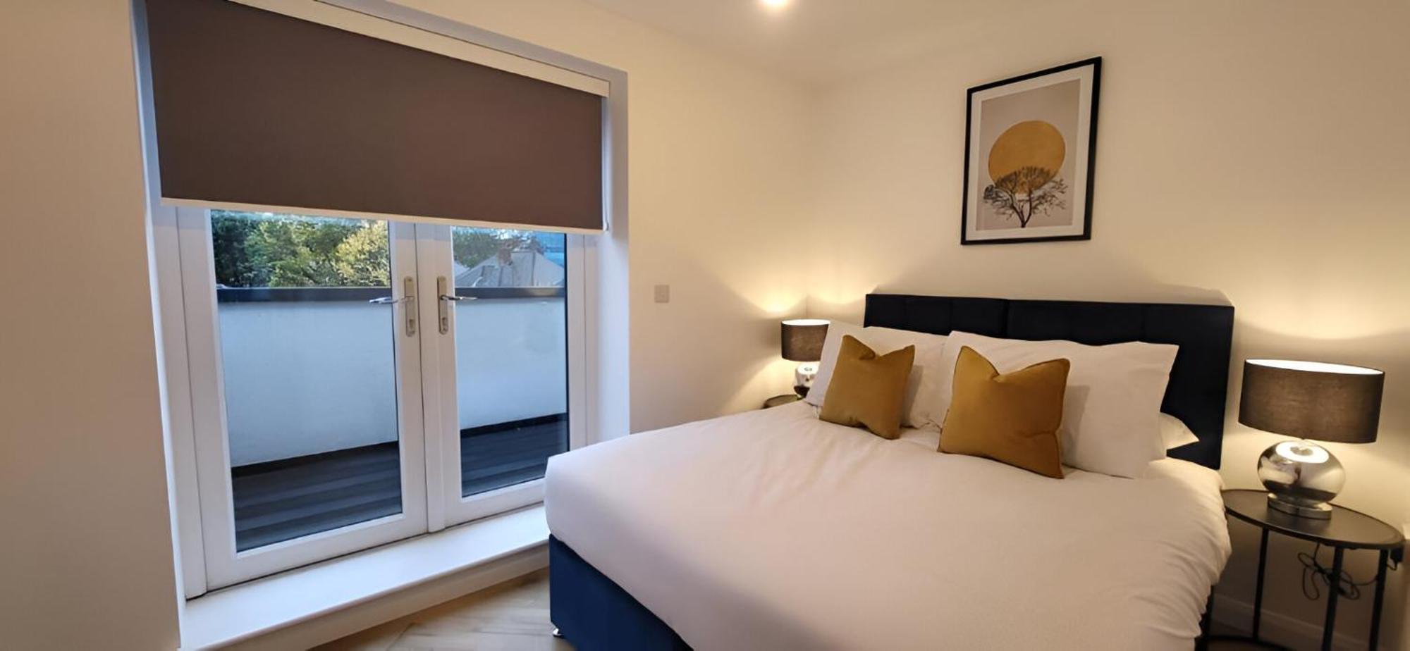 Hybrid Resi - Mitcham Close To Tooting And Wimbledon מראה חיצוני תמונה